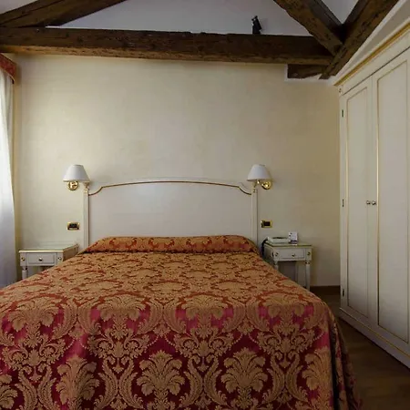 ホテル ド ポッツィ ヴェネツィア