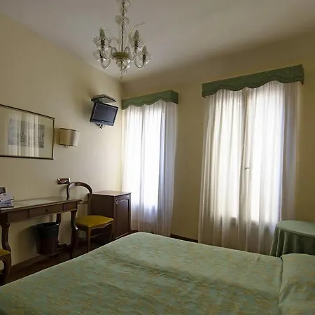 杜珀兹酒店 酒店